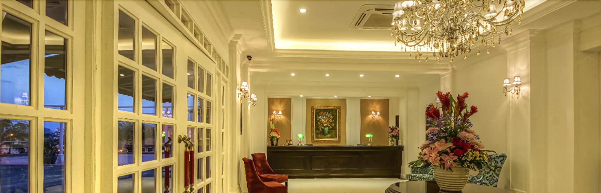 Merdeka Hotel Kluang Esterno foto