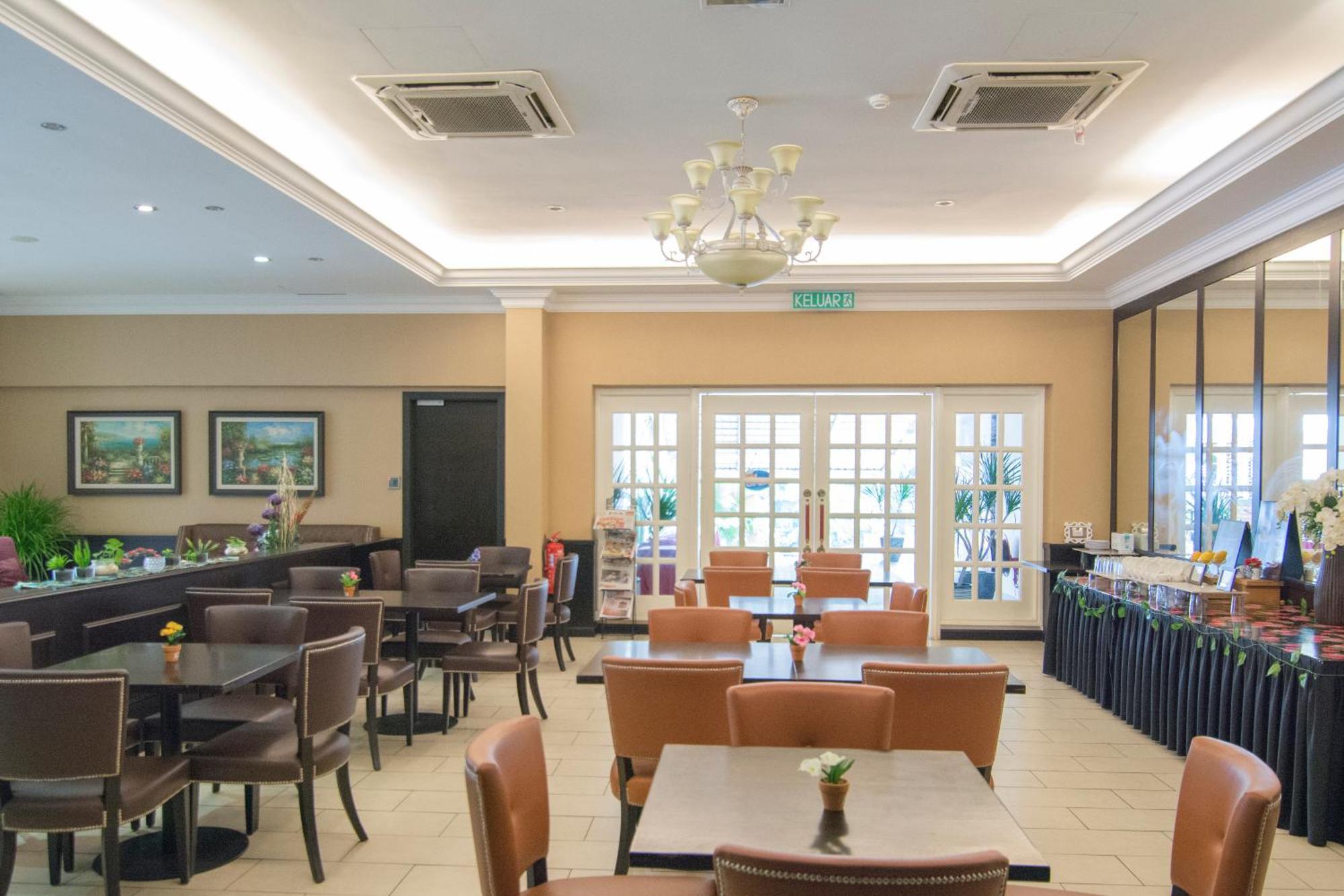 Merdeka Hotel Kluang Esterno foto