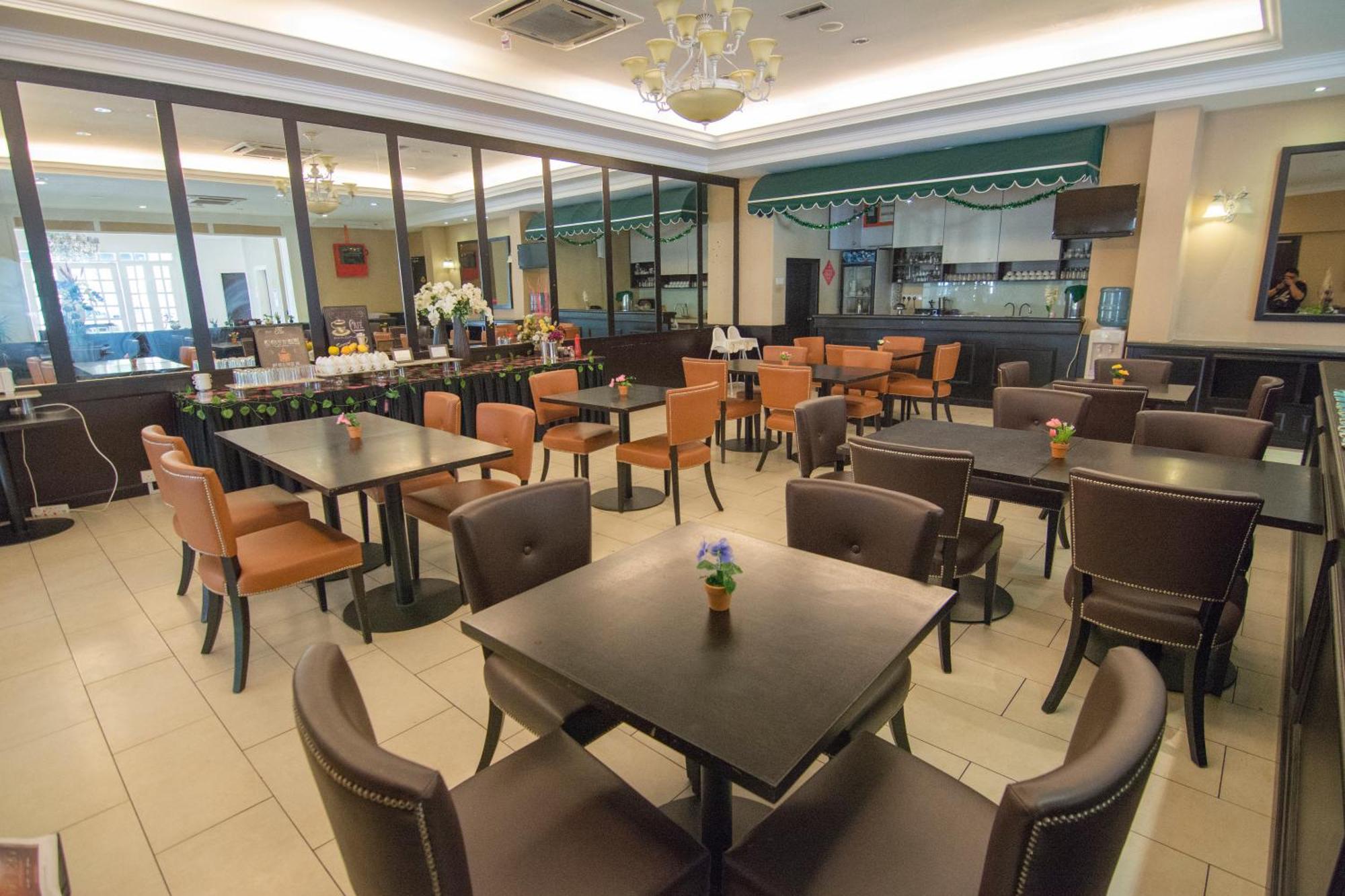 Merdeka Hotel Kluang Esterno foto