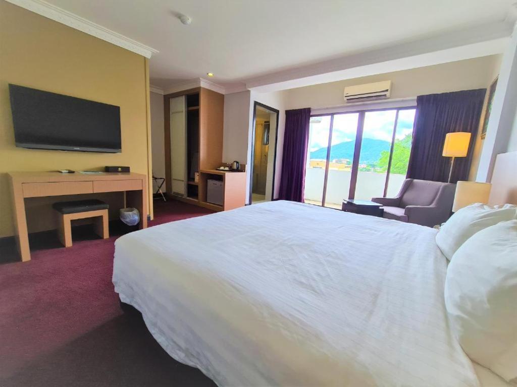 Merdeka Hotel Kluang Esterno foto