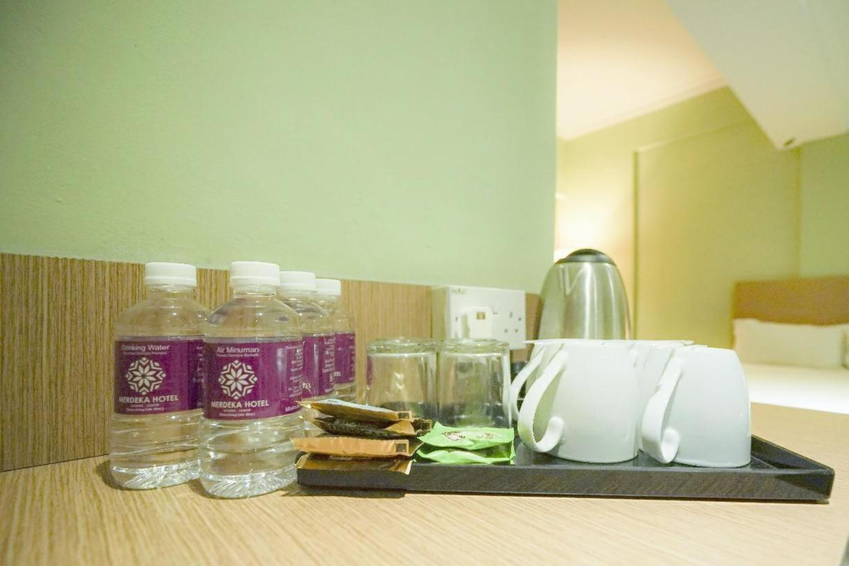 Merdeka Hotel Kluang Esterno foto